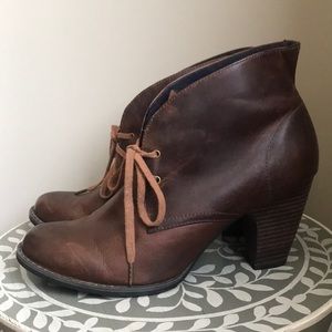 Indigo by Clarks Brown Leather Tie Ankle Boots